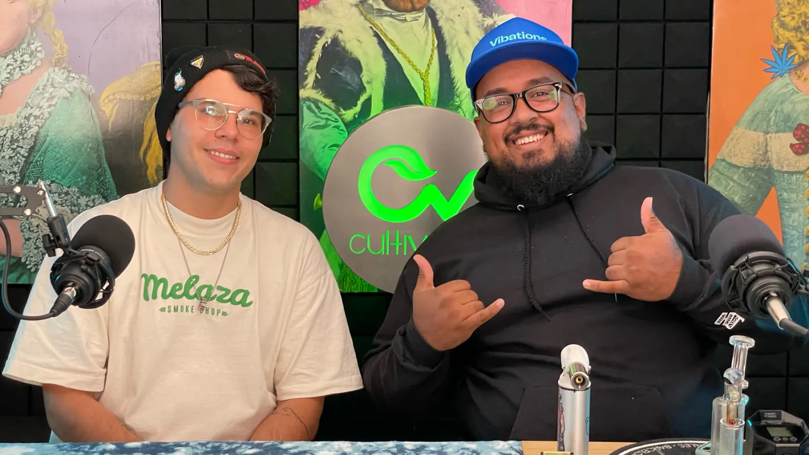 Diana Dabz y Chef Jimbo grabando TerpTalk en el estudio de Cultivana Media